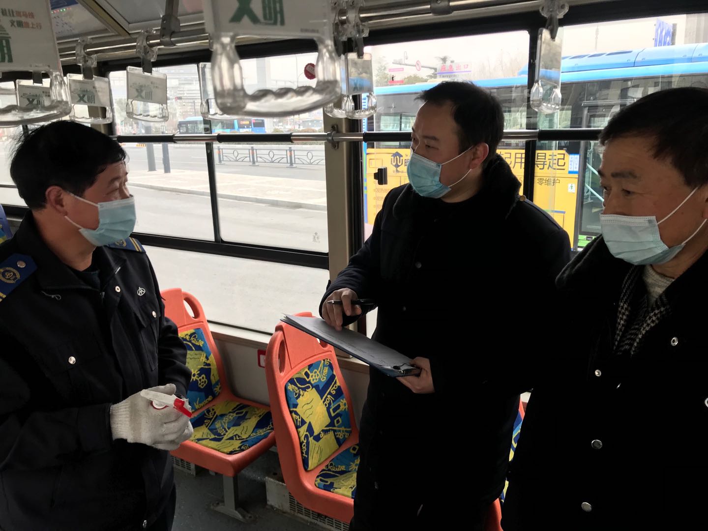 公交集團(tuán)公交事業(yè)一部認(rèn)真做好春運(yùn)前期車(chē)輛疫情防控工作